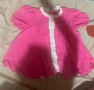 🚨‼️🚨‼️ price drop Cute Pink top size small can w