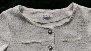 Chic White Tweed Cropped Jacket