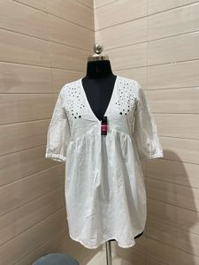 ZARA Chic White Eyelet Tunic Top