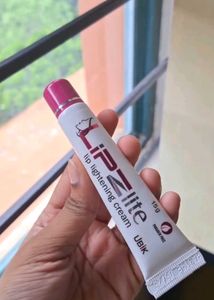 UBIK Lip Lightening &amp; Moisturizer