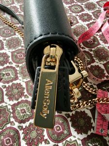 Chic Black Crossbody Bag