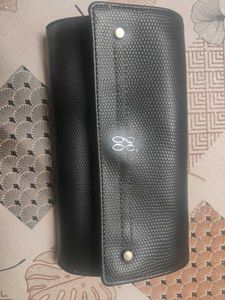 Chic Black Textured Women's Wallet
