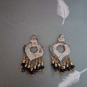Stunning Black &amp; Gold Chandelier Earrings[handmade