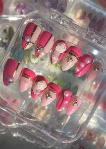 Chic Pink & Gold Press-On Nails