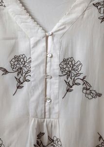 ❀ off-white top with camisole ❀