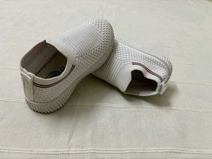 Unisex Kids White Slip-On Sneakers