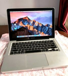 MacBook Pro Laptop 13 inch