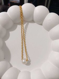Elegant Gold Chain Necklace with Pearl