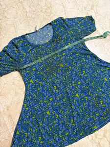 🎉🥳blue printed top....
