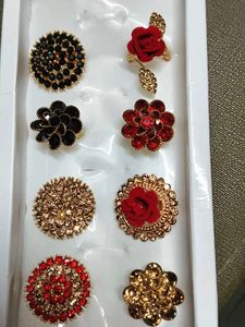 Designer Brooch Set