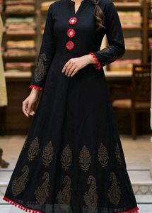 👗 Black  with Paisley Print