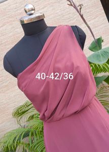 Elegant One-Shoulder Maxi Dress