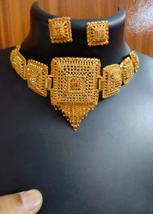 Golden Jewellery Set
