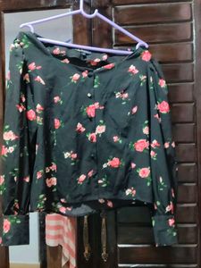 Black Floral Puff Sleeve short top