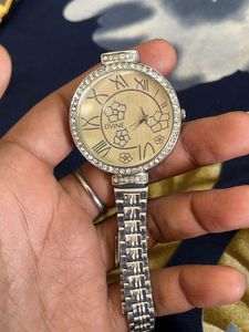 Dvine Beautiful Ladies Watch