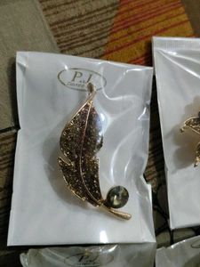 saree pins brooches