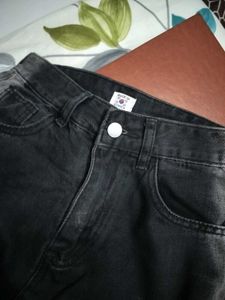 Double Tone Jeans
