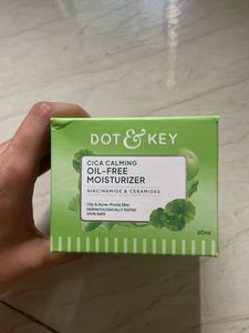 Dot & Key Cica Calming Oil-Free Moisturizer
