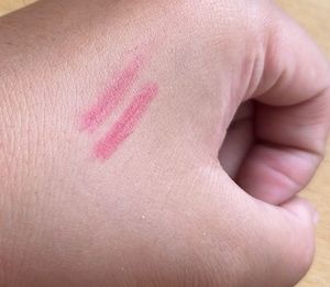 Swiss Beauty Bold Matte Lip Liner