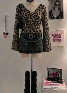 Leopard Print Sheer V-Neck SCHAKET