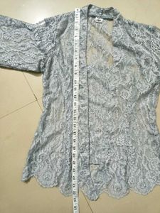 Elegant Lace Open Front Top Size L