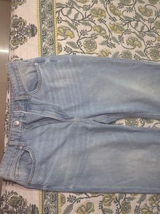 Light Wash Relaxed Fit Jeans