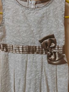 Chic White Lace Dress with Bow Detail
