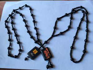 Unique Black Beaded Pendant Necklace