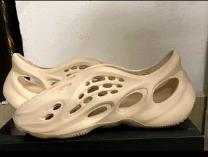 Yezzy Foam Runner