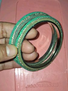 new Green Beaded Bangles Set pick up 2