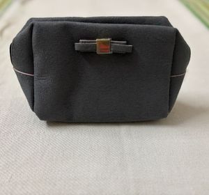 🆕Oriflame Women Grey Poetry Pouch