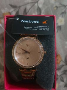 Women's Rose gold Fastrack dial watch