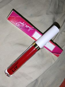 Myglamm Lit Lipstick