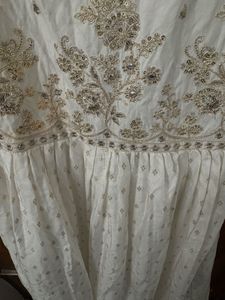 Zudio Elegant White &amp; Gold Embroidered Gown with a