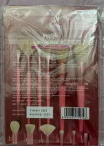 Nykaa Face + Eye Brush Set