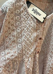 Women's Embroidered Kurta