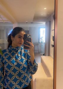 Stylish Blue Geometric Print Top
