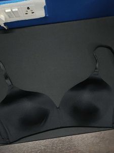 Black unwired bra - 36D