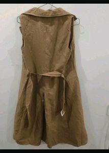 Sleeveless Trench Coat