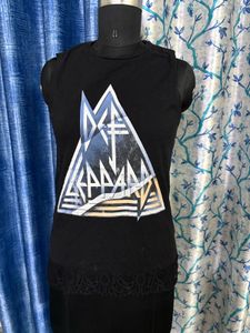 Black sleeveless Def Leppard graphic tee
