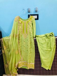 Pakistani Suit