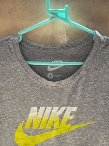Nike Grey T-Shirt