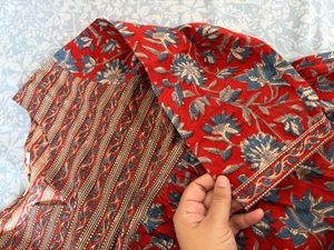 Svrnaa Red Floral Print Top