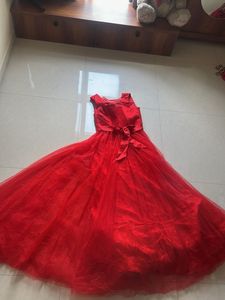 Red Sleeveless Formal Gown
