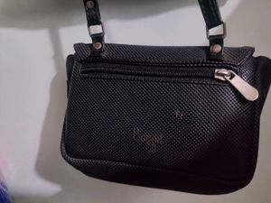 Stylish Black Crossbody Bag