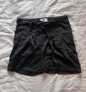 Black Tie-Waist Linen Shorts