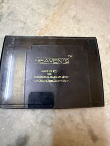 Heaven's Make-Up Kit