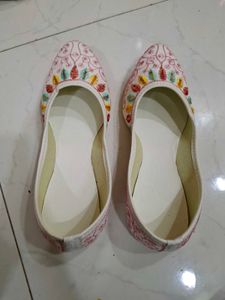 Embroidered Juttis - Traditional Footwear