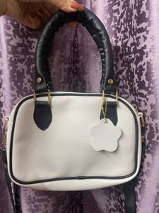 Chic White & Black Handbag