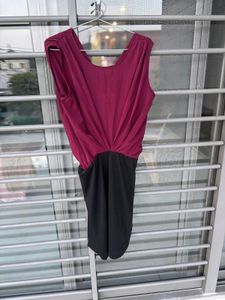 Chic Maroon & Black Sleeveless Dress